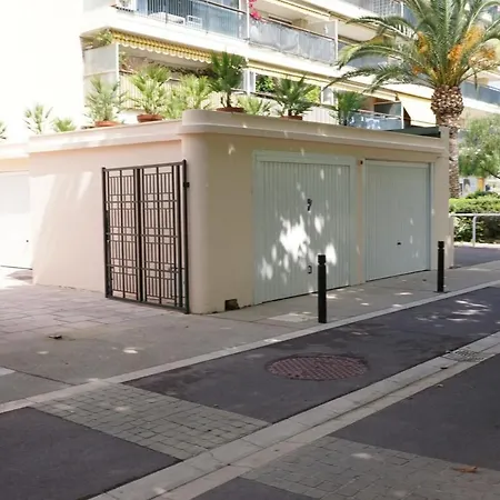 Flat La Croisette La Croix D'or 3 Apartment *
